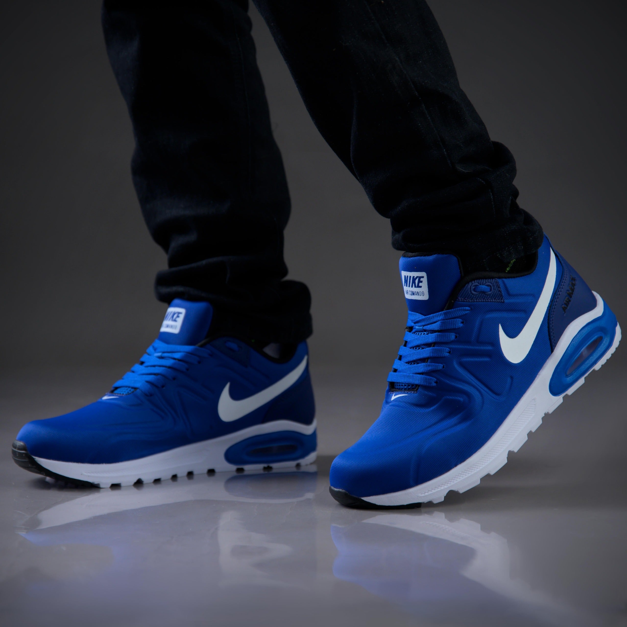 Nike Air Comando – Comodidad y Estilo para Cada Paso