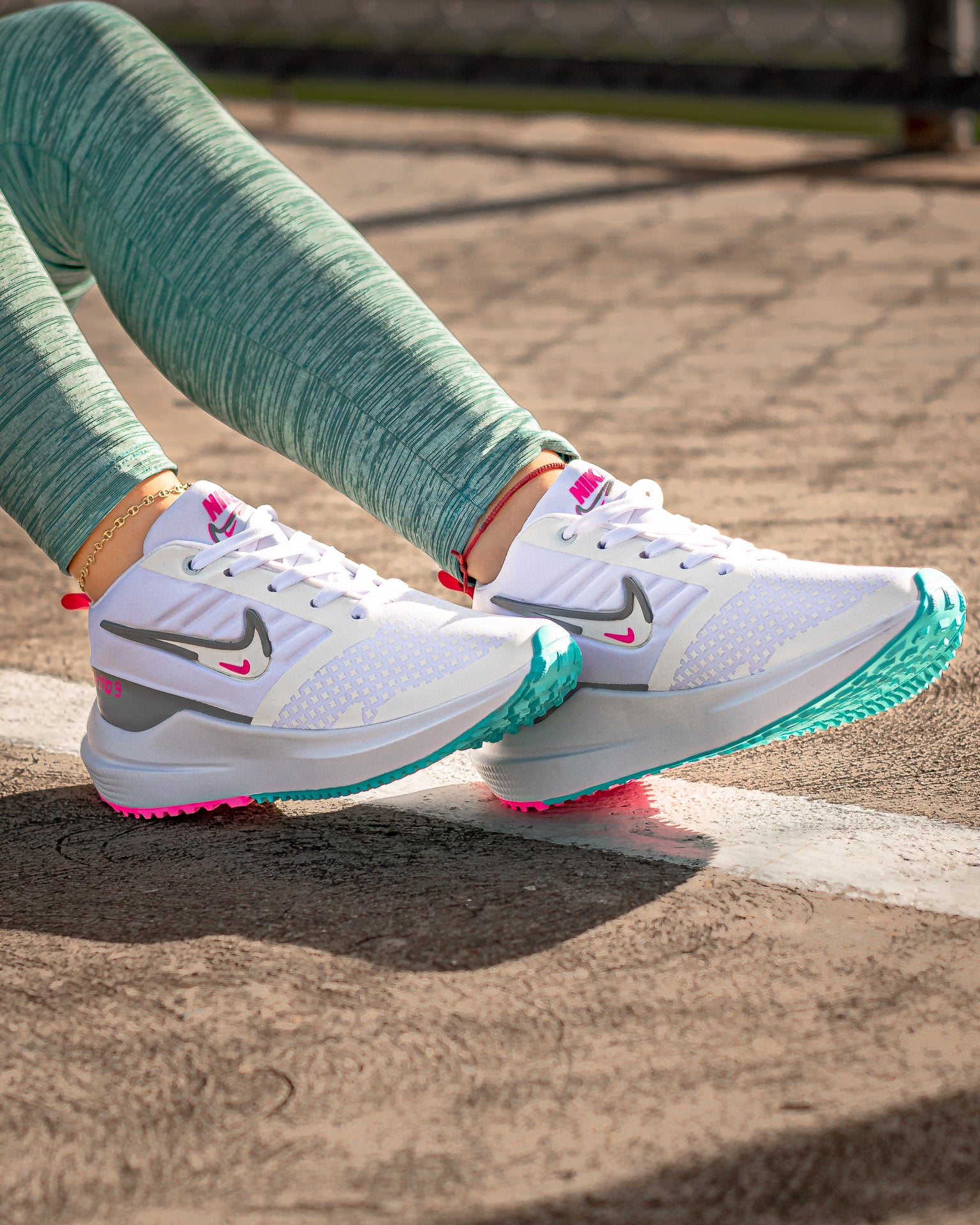 Nike Zoom Winflo 9 Femenino – Comodidad y Estilo para tu Carrera