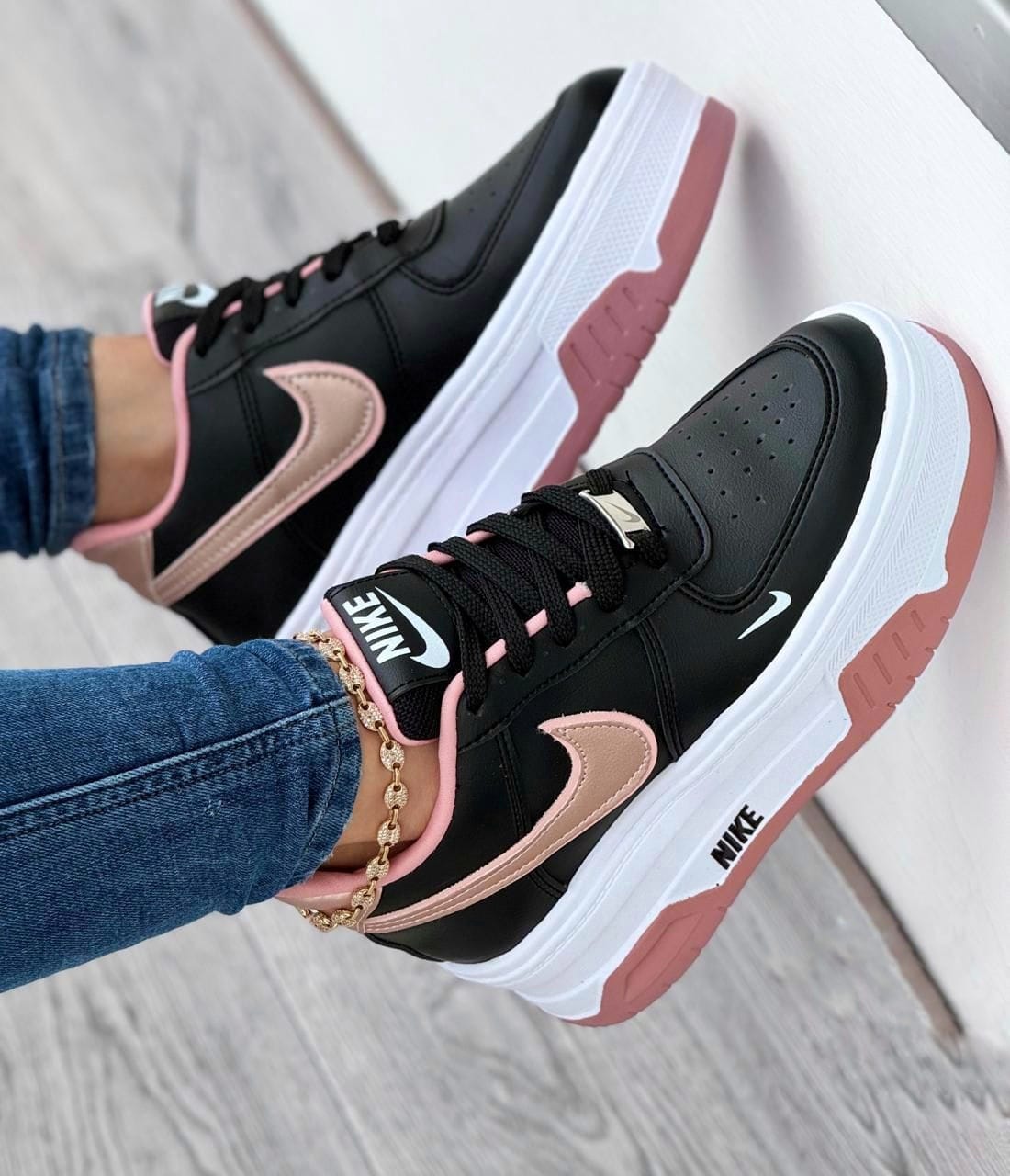 Nike Doble Suela – ¡Elegancia y Comodidad para tu Día a Día!